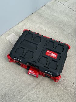 Milwaukee Packout 22 Inch