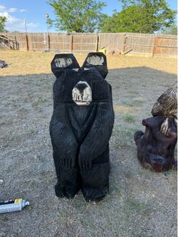 4ft tall chainsaw carved bear
