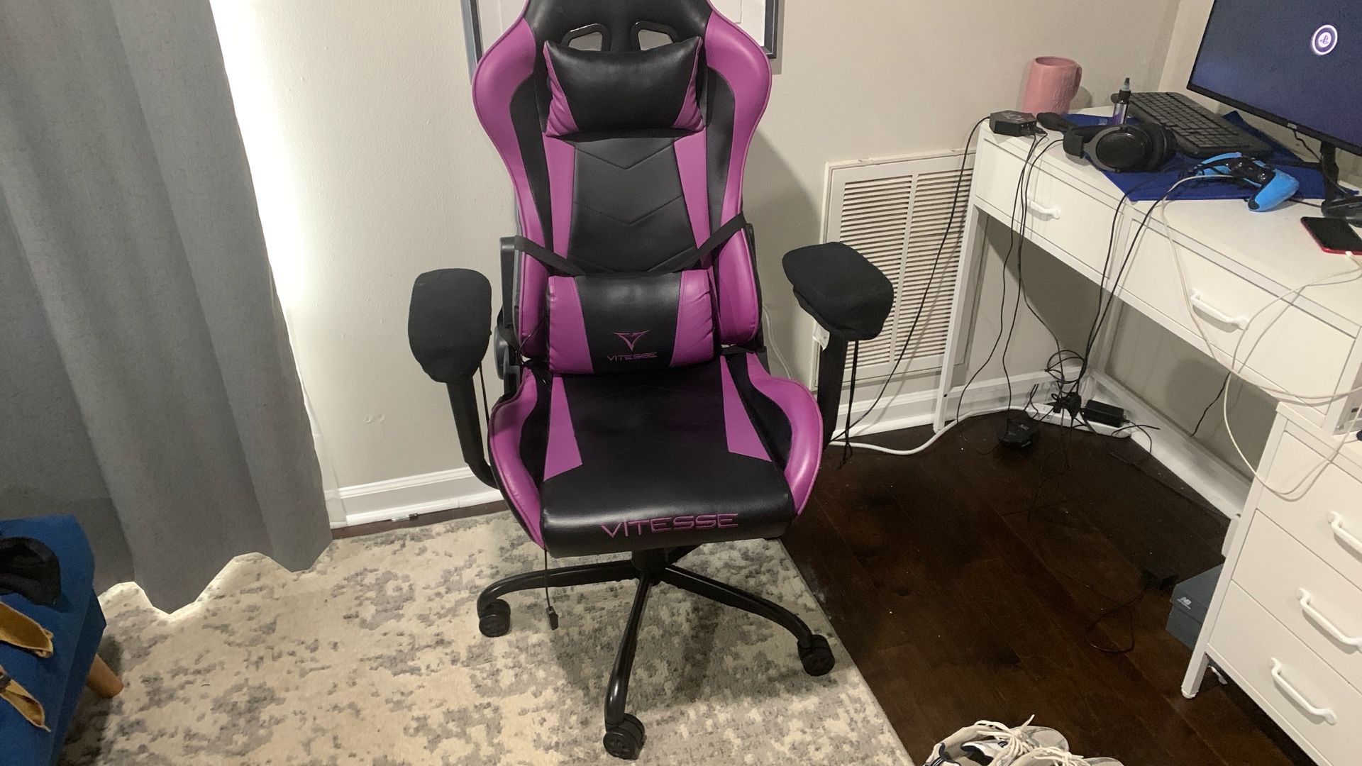 Gaming chair