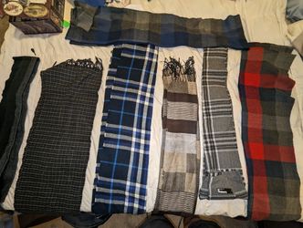 7 Express wool Scarves (Like New)