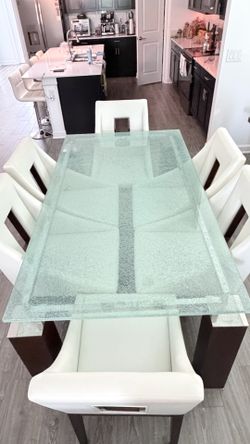 Dinning table
