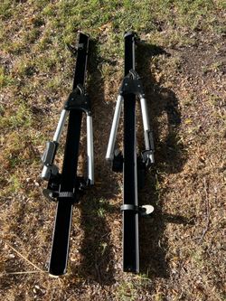 2 Thule Roof Mount Fork Bike Racks w/ Locks & Keys – Classic Square Bar