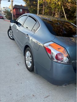 2011 Nissan Altima