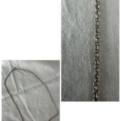 Silver Chained Necklace 