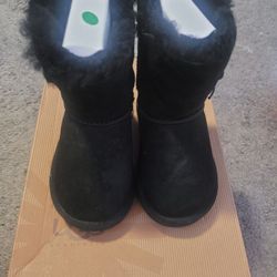 Toddler Black Bailey Button UGG Boots Size 6 OBO