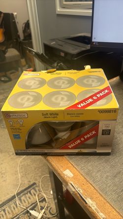 Utility tech, soft, white and warm white four pack lightbulbs
