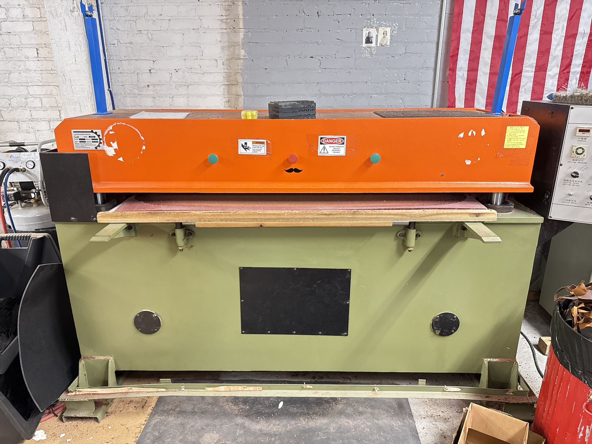 40-ton beam clicker press