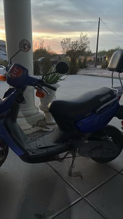 Yamaha Moped Scooter Blue