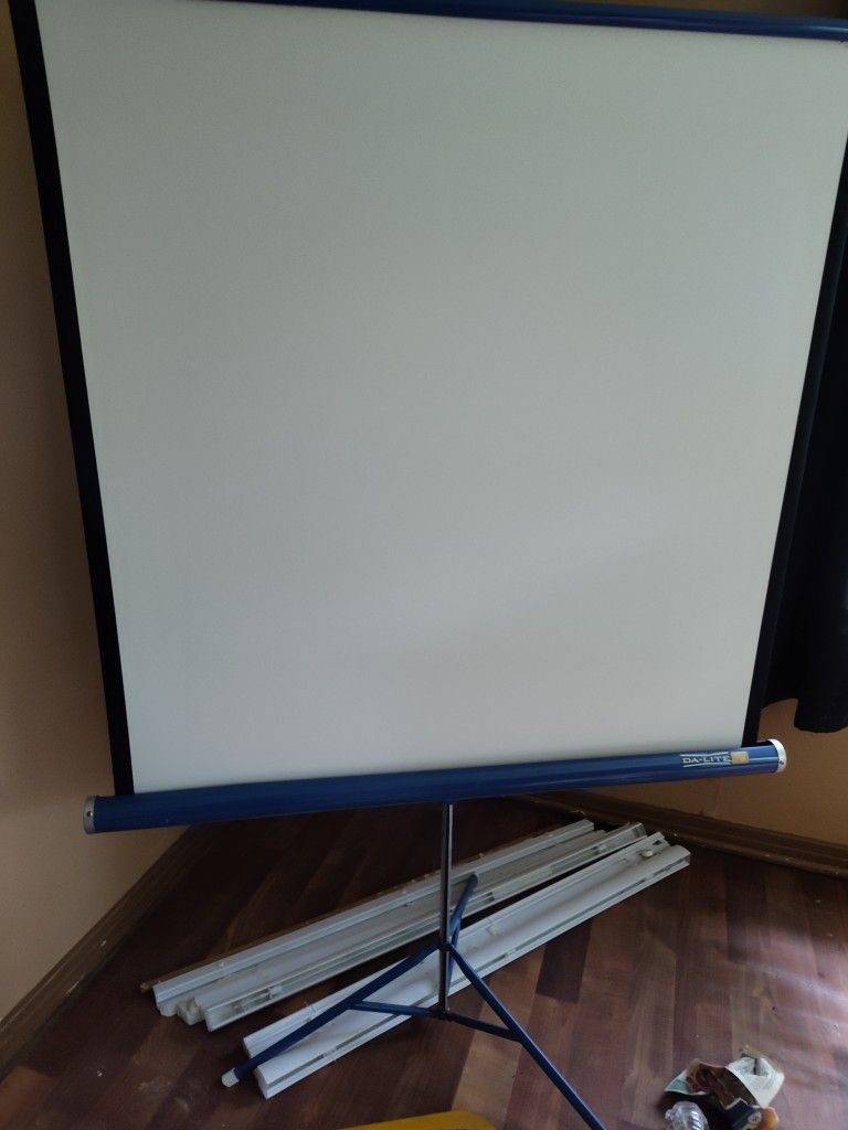 Projector Screen