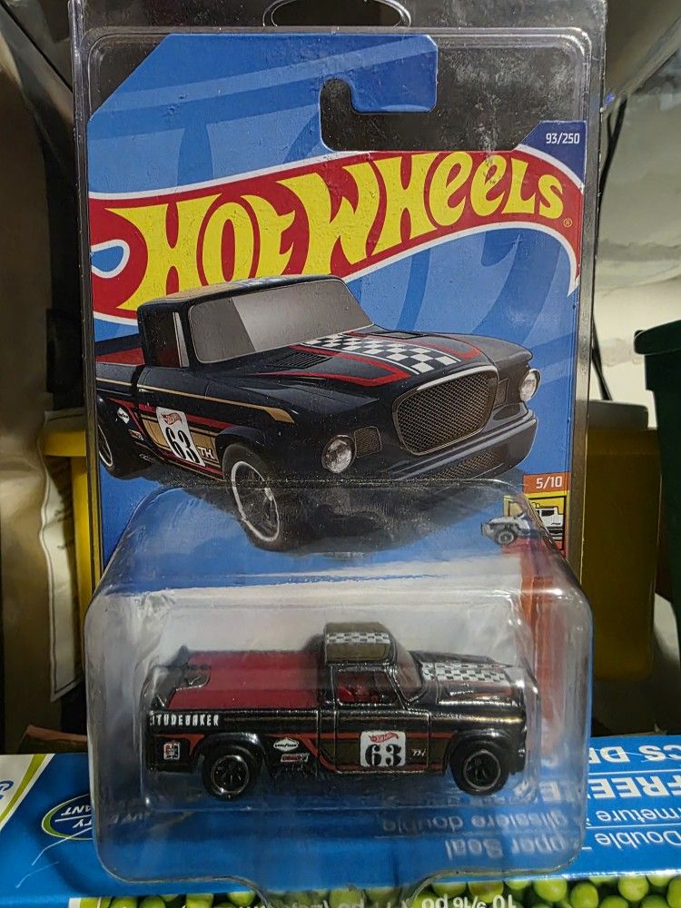 Hot Wheels Super Treasure Hunt  63 Studebaker