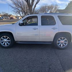 2011 GMC Yukon Denali