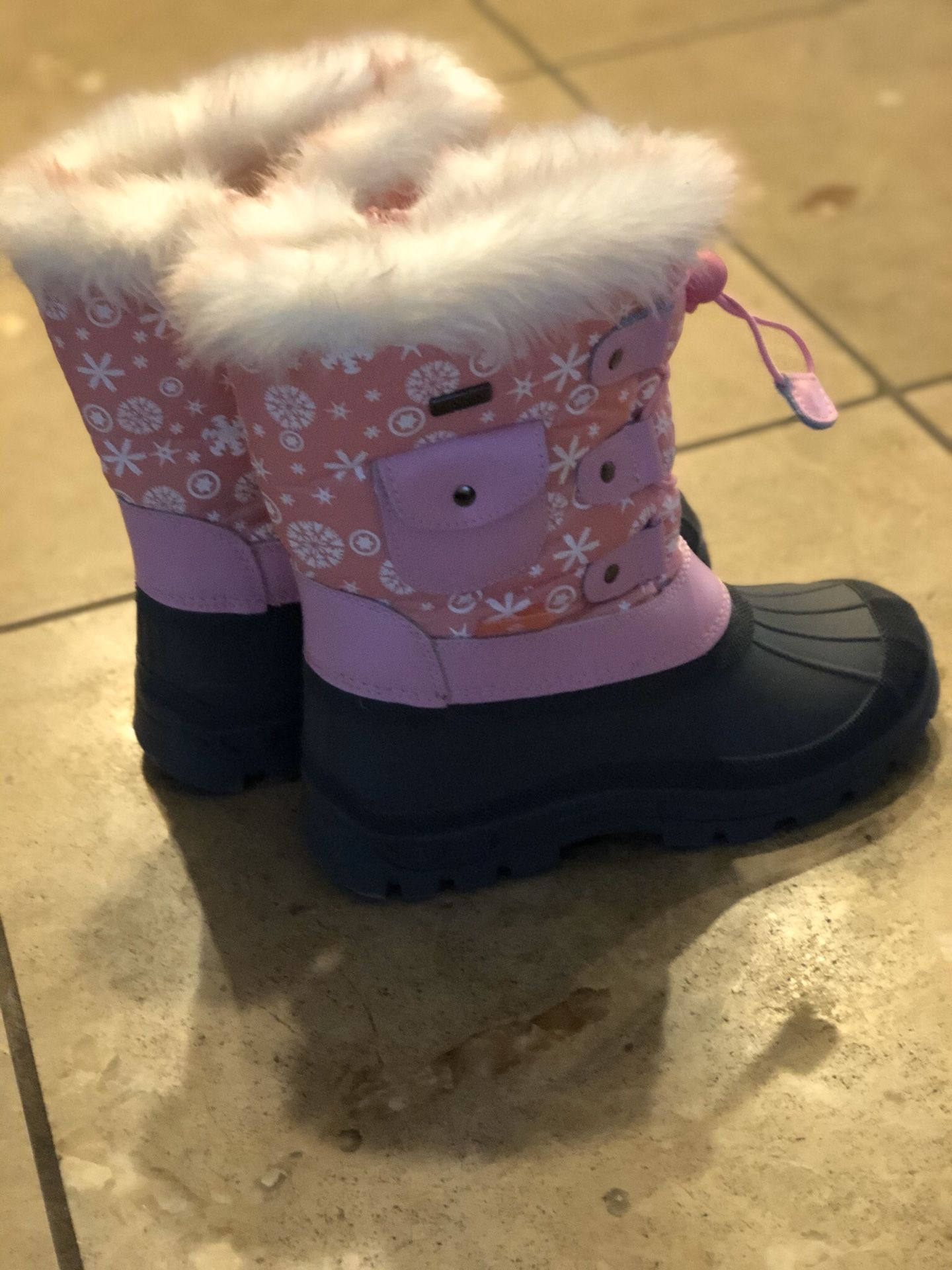 Girls boots