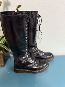 Dr. Martens 1B60 Black Leather 20-Eye Zip Boots Leather Knee-High Boots Combat US size 6 women