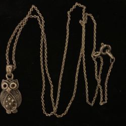 Sterling Silver Necklace W/vintage Owl Pendant 