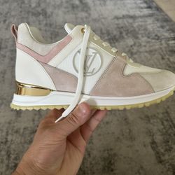LOUIS VUITTON Shoes 
