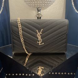 Black And Gold Chain Bag !! 