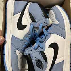 Air Jordan 1 Retro High University Blue