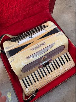 Universal Accordion