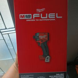 Milwaukee M18 1/4 Impact Driver