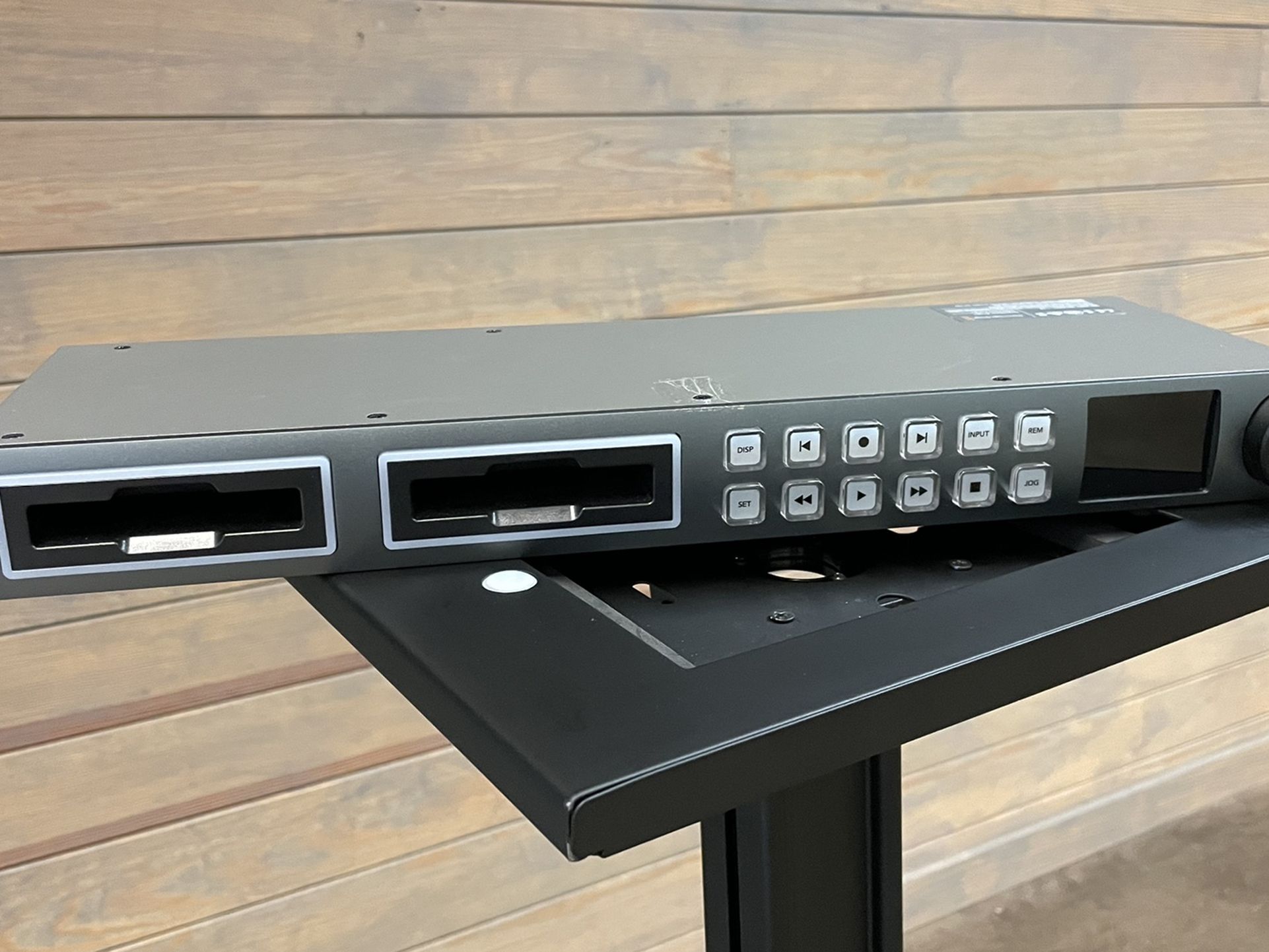 BlackMagic Design HyperDeck studio2