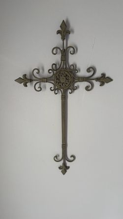Iron decorative croos