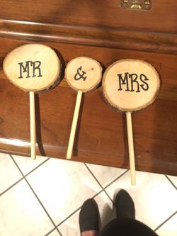 Mr and Mrs cake topper