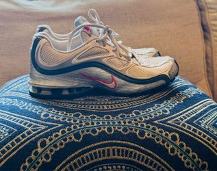 NikeREAX  size 7.5 in women’s $28.