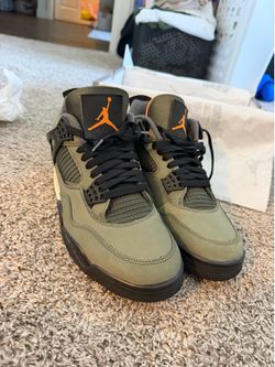 Undefeated x Air Jordan 4 Size 9.5