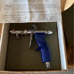 Brand New Paasche  Airbrush