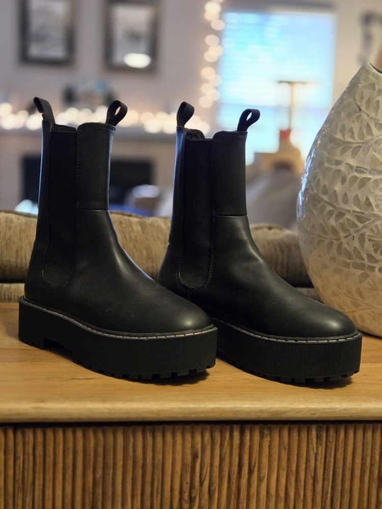 Platform Black Boots