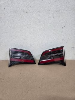 2021-2022-2023-2024 TESLA MODEL X LEFT Right INNER LIGHTS OEM USED