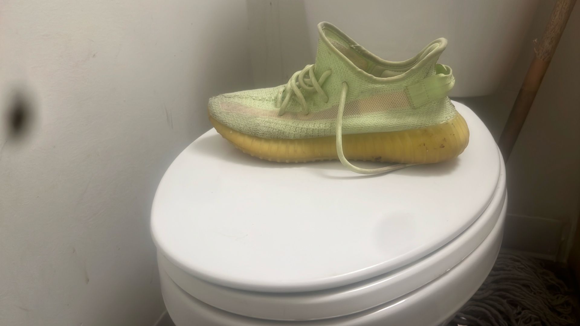 These Yezzes Are Fire Bug Their Are Getting Too Old For Me 