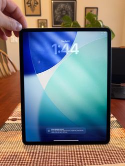 Ipad 13 air 256gb model with wireless magnetic keyboard portfolio, apple pencil