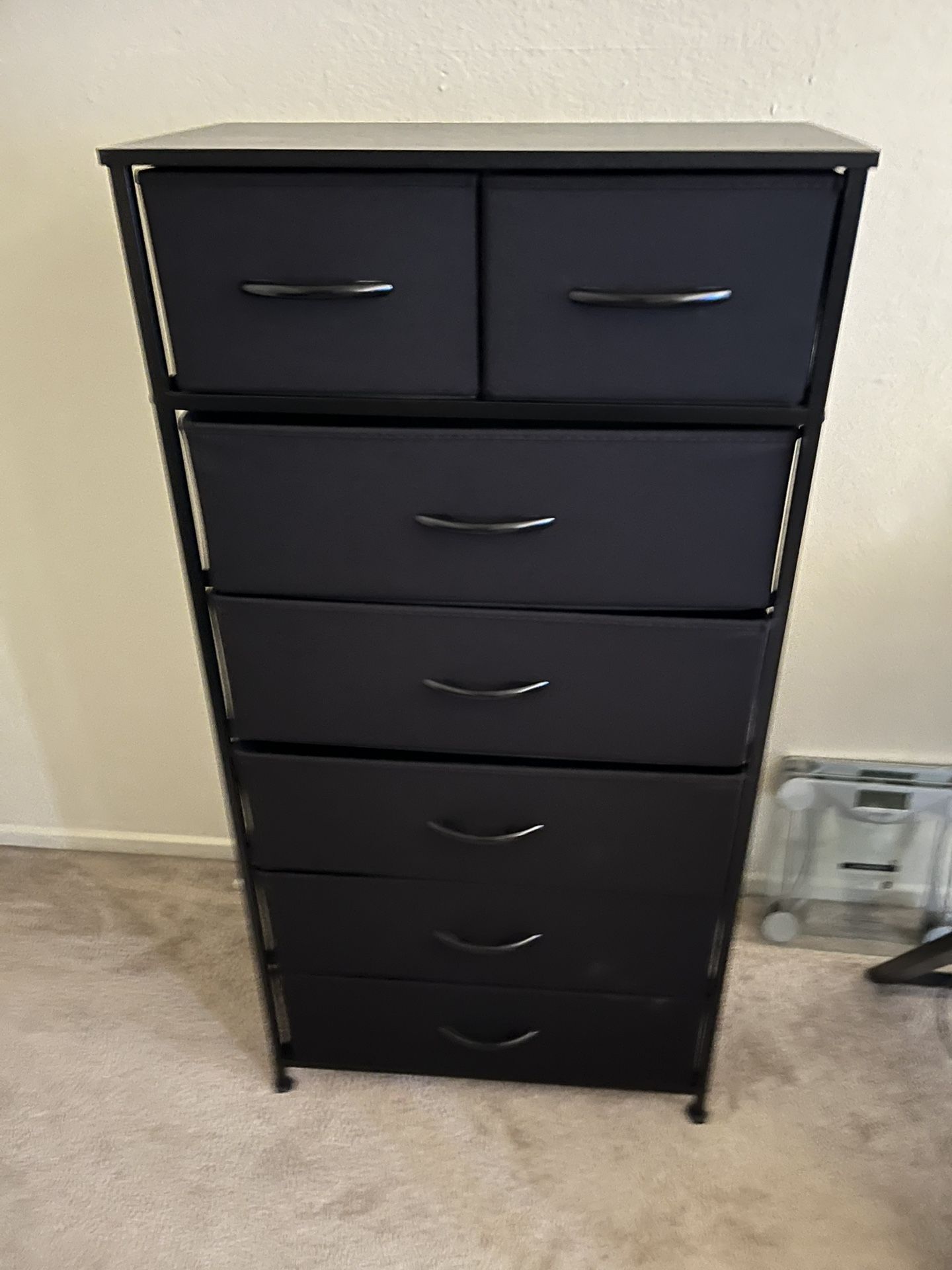 7 Drawer Dresser/Storage