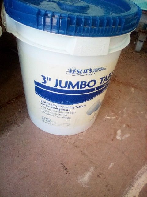 35 Lb. 3 Inch Leslies Jumbo Chlorine Tabs Bucket