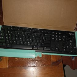Logitech K270 Computer Keyboard