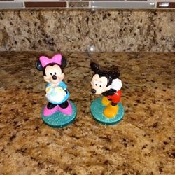 Mickey Mouse & Minnie Mouse Salt & Pepper Shakers
