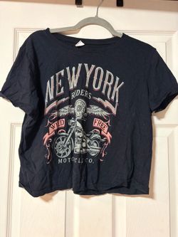 New York Riders Graphic Crop T-Shirt
