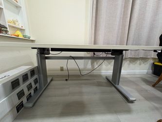 AMQ Activ Pro 2.0 Electric Standing Desk - 52" x 29" - Commercial Grade