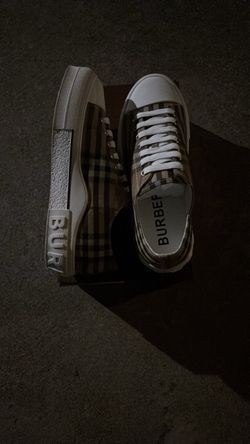 Burberry shoes