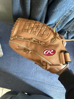 Rawlings Baseball Glove