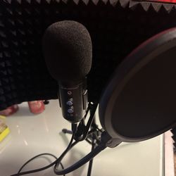 Micro Phone With Pop Filter And Iso Shield