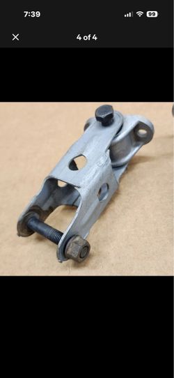 85-87 C4 Corvette Front Stabilizer Sway Bar Link Bracket