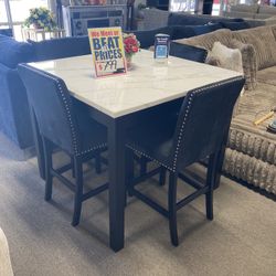 Stunning Marble Dining Set! $599 🖤⭐️
