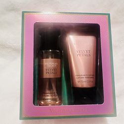 Vs pink mini sets