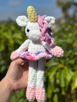 Crochet Unicorn 🦄 with Skirt 🦄 handmade 🧶 plushie