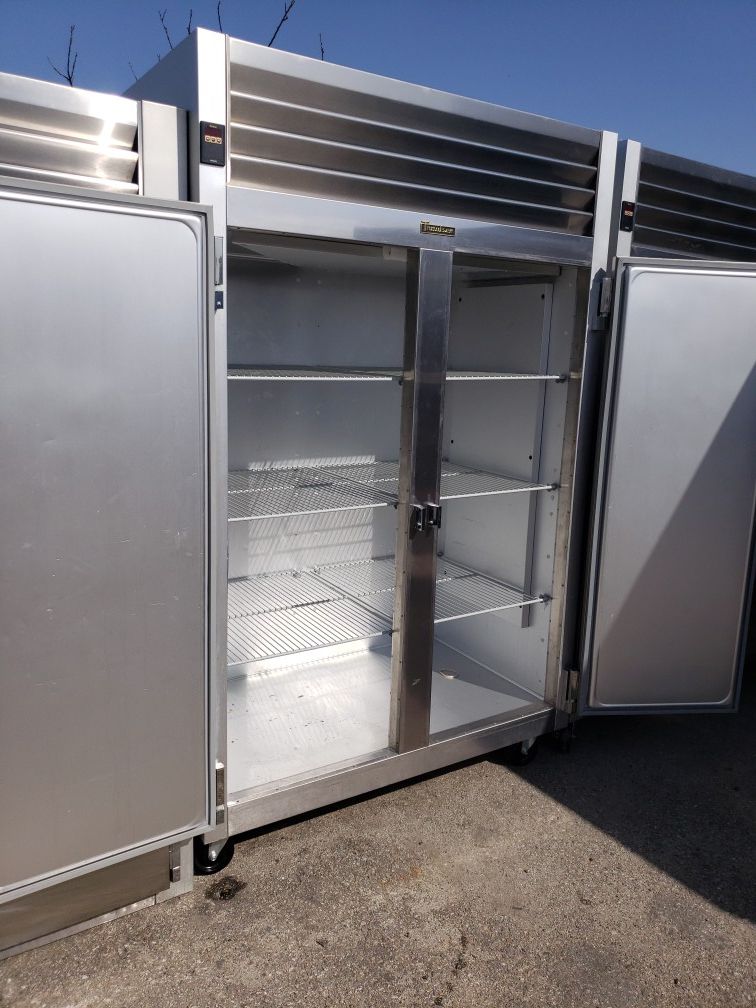 Traulsen commercial freezer l excellent condition