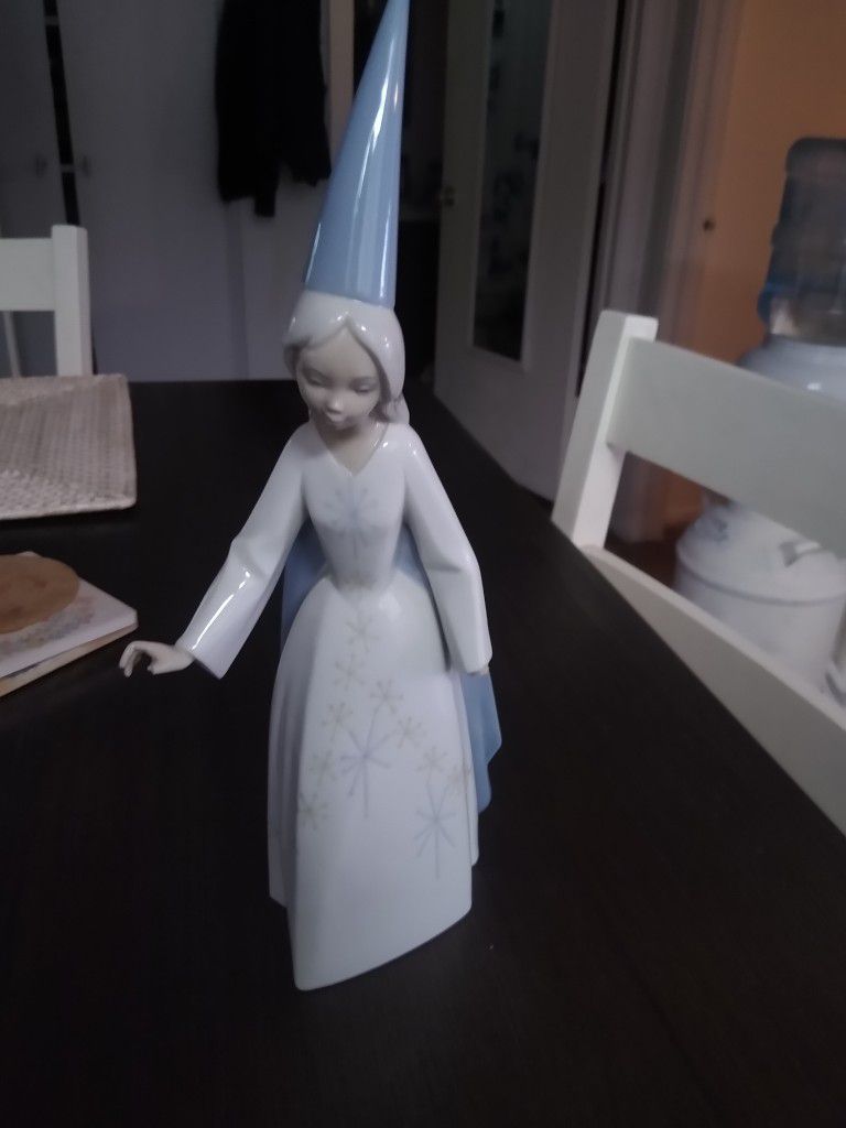 Genuine "LLADRO"  Figurine. Fairy Godmother. 