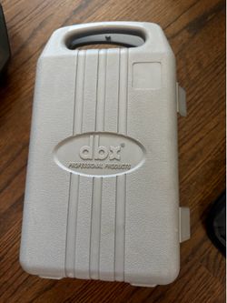 dbx Professional Products Dynamic Handheld Microphone Kit in Hard Case - Excellent Condition