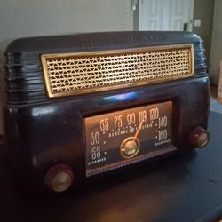 1940s Tube Radio